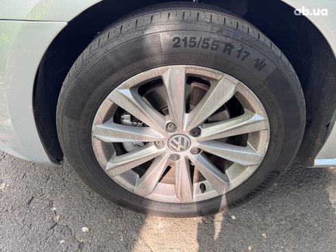Volkswagen Passat 2014 серый - фото 10