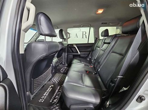 Toyota Land Cruiser Prado 2020 - фото 11