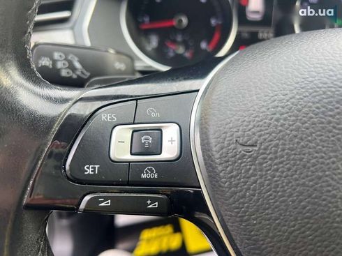 Volkswagen Passat 2016 - фото 12