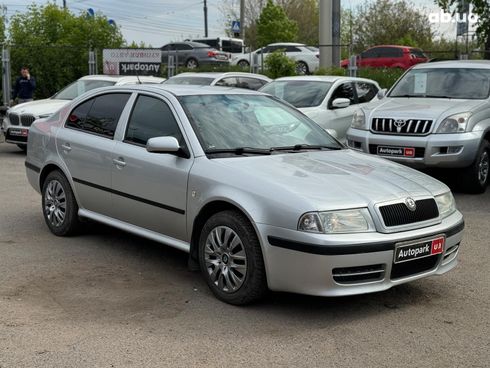Skoda Octavia 2002 серый - фото 3
