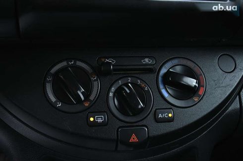 Nissan Note 2009 - фото 25