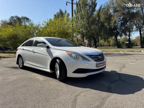 Hyundai Sonata 2014 белый - фото 7