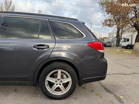 Subaru Legacy Outback 2010 серый - фото 13