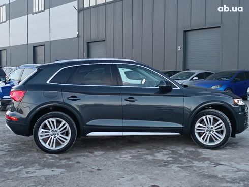 Audi Q5 2018 серый - фото 18