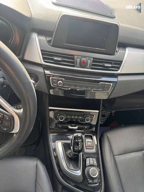 BMW 2 Series Active Tourer 2019 - фото 12