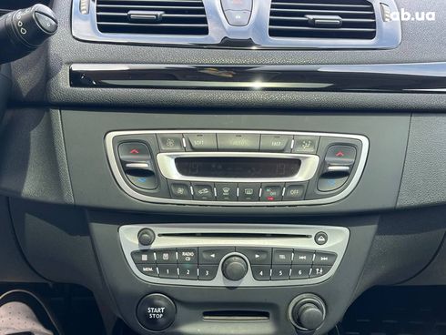 Renault Megane 2012 красный - фото 31