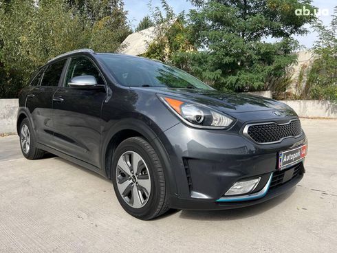 Kia Niro 2018 серый - фото 2