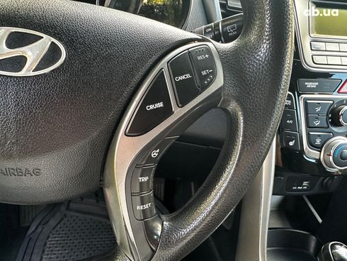 Hyundai Elantra 2014 серый - фото 13