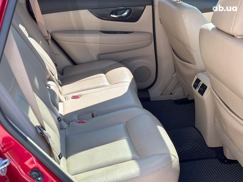 Nissan Rogue 2017 красный - фото 21