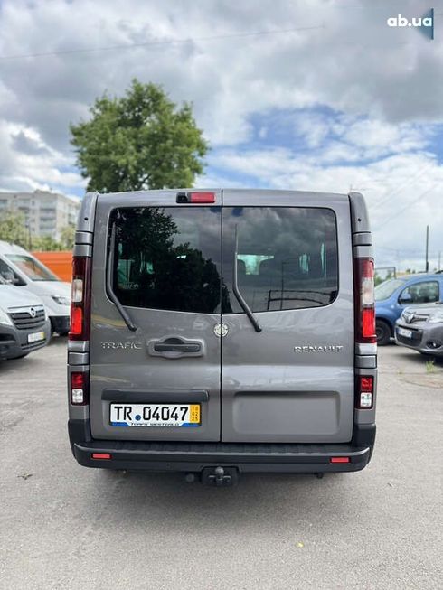Renault Trafic 2016 - фото 8