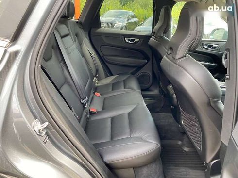 Volvo XC60 2019 - фото 21