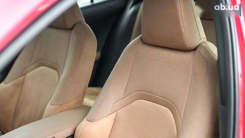 Lexus UX 2019 - фото 19