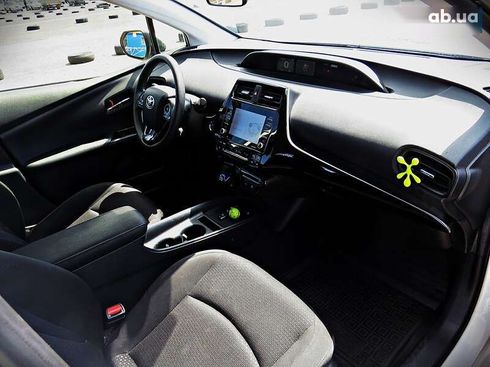 Toyota Prius 2020 - фото 14