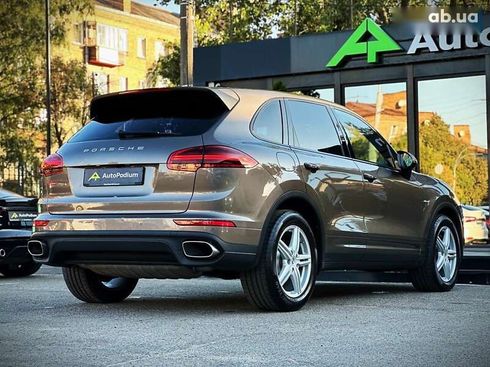 Porsche Cayenne 2016 - фото 19