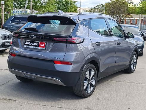 Chevrolet Bolt 2022 серый - фото 27