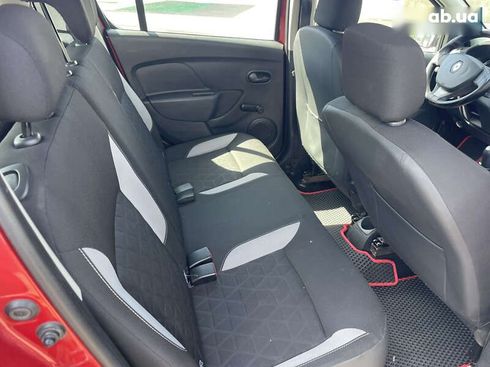 Renault Sandero 2014 - фото 27