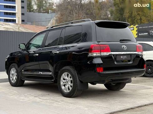 Toyota Land Cruiser 2016 - фото 6