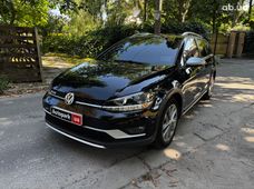 Продажа б/у Volkswagen Golf 2017 года в Киеве - купить на Автобазаре