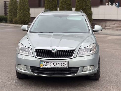 Skoda Octavia 2011 - фото 13