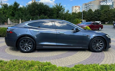 Tesla Model S 2019 - фото 8