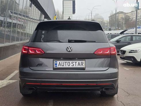 Volkswagen Touareg 2021 - фото 6