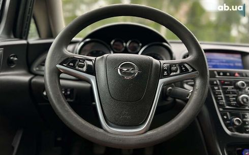 Opel Astra 2012 - фото 16
