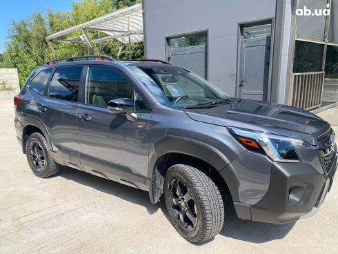 Subaru Forester 2022 серый - фото 5