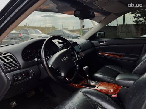 Toyota Camry 2002 черный - фото 6