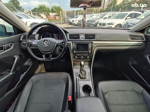 Volkswagen Passat 2015 белый - фото 15