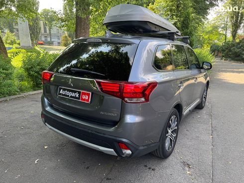 Mitsubishi Outlander 2018 серый - фото 6