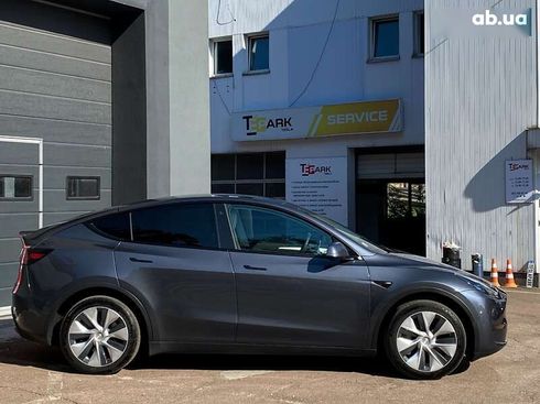 Tesla Model Y 2023 - фото 15