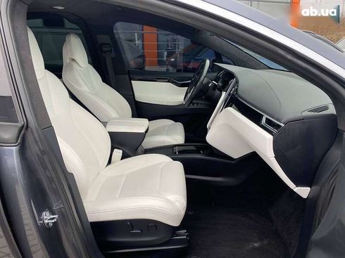 Tesla Model X 2017 - фото 20