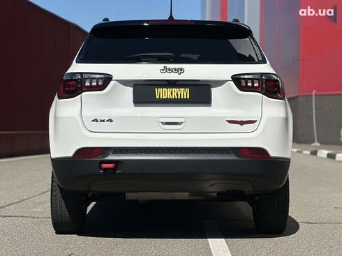 Jeep Compass 2022 - фото 19