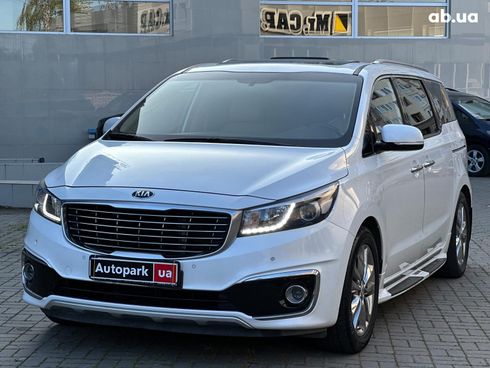 Kia Carnival 2017 белый - фото 2