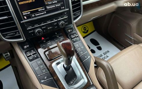 Porsche Cayenne 2012 - фото 16