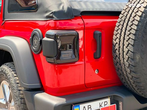 Jeep Wrangler 2019 красный - фото 28