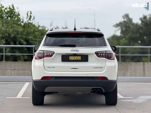Jeep Compass 2020 - фото 16