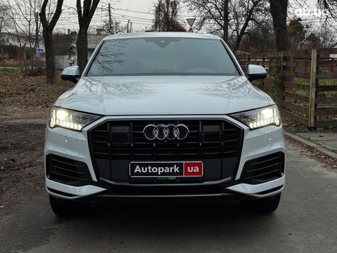 Audi Q7 2023 белый - фото 8