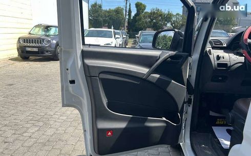 Mercedes-Benz Vito 2012 - фото 6