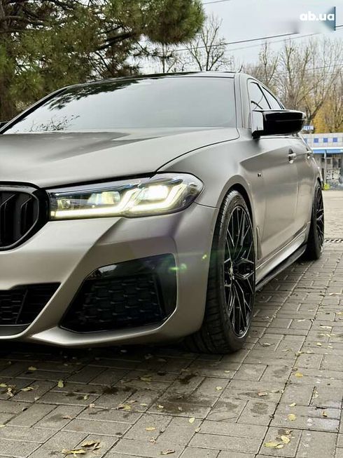 BMW 5 серия 2021 - фото 6