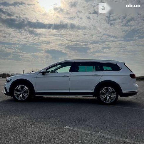 Volkswagen passat alltrack 2019 - фото 7