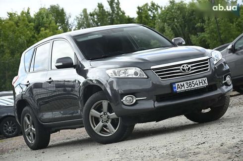 Toyota RAV4 2012 - фото 2