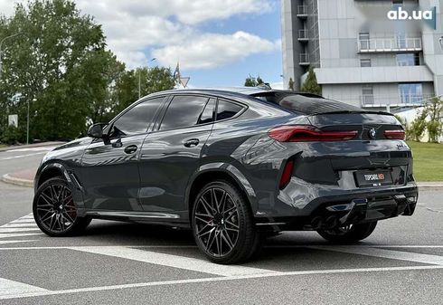BMW X6 M 2022 - фото 9