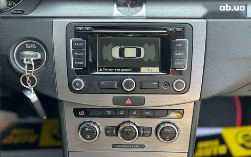 Volkswagen Passat 2012 - фото 11