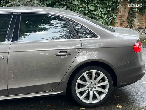 Audi A4 2014 серый - фото 7