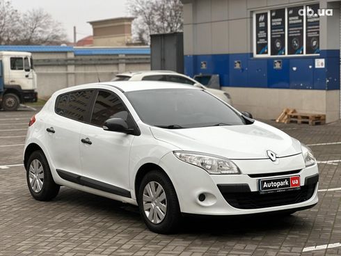 Renault Megane 2011 белый - фото 3