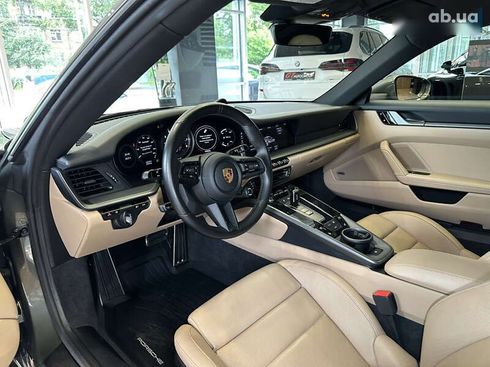 Porsche 911 2019 - фото 28