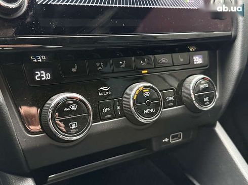 Skoda Octavia 2019 - фото 30