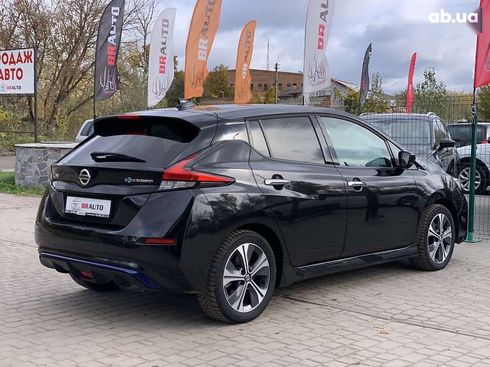 Nissan Leaf 2021 - фото 13