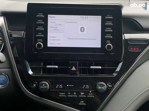 Toyota Camry 2021 - фото 13